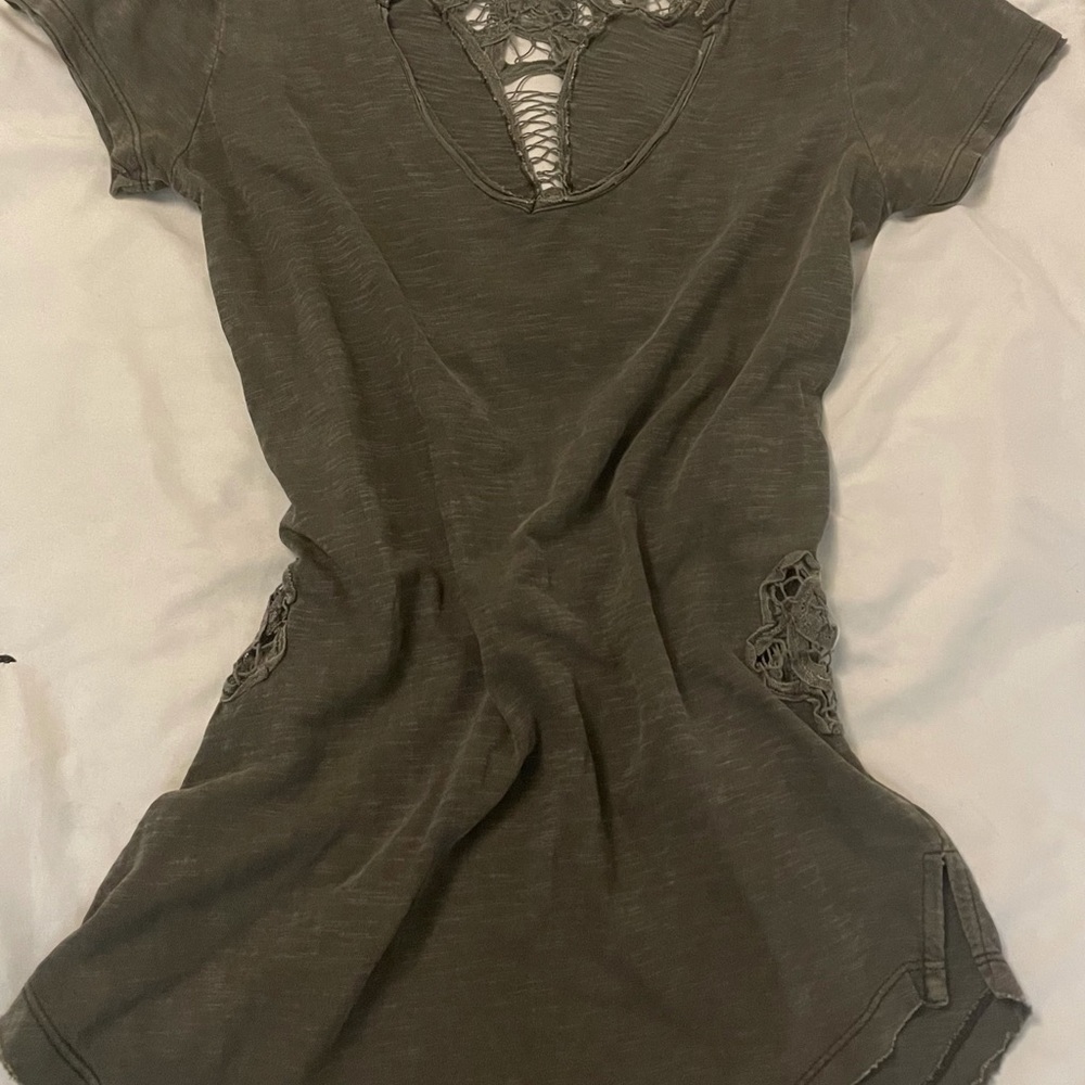 Free People T-Shirt - Picture 6 of 7
